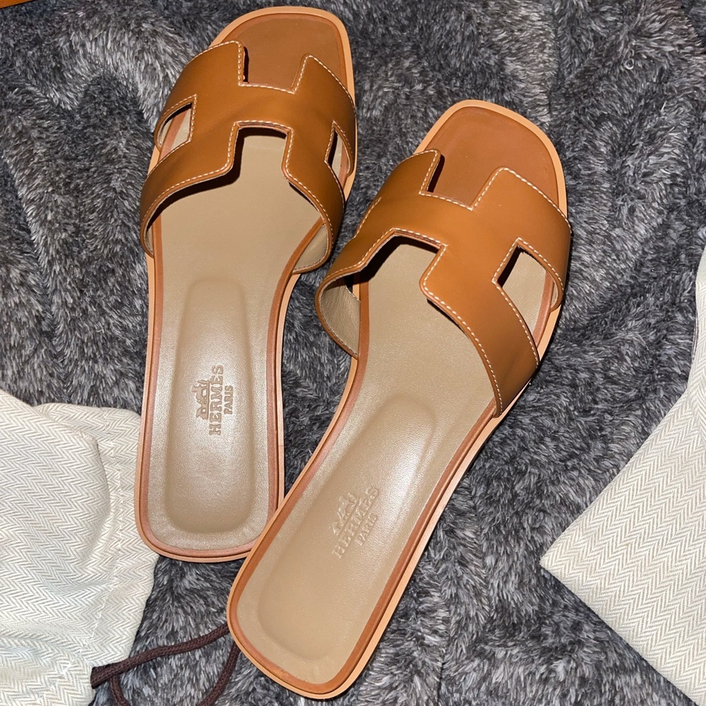 Hermès Oran Sandal Size 39